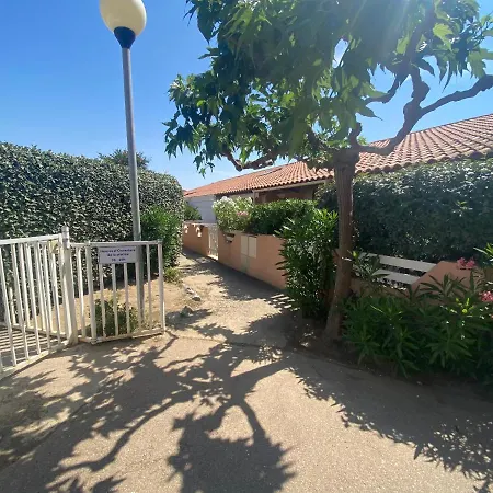 Pavillon 20m De La Des Ayguades * Gruissan