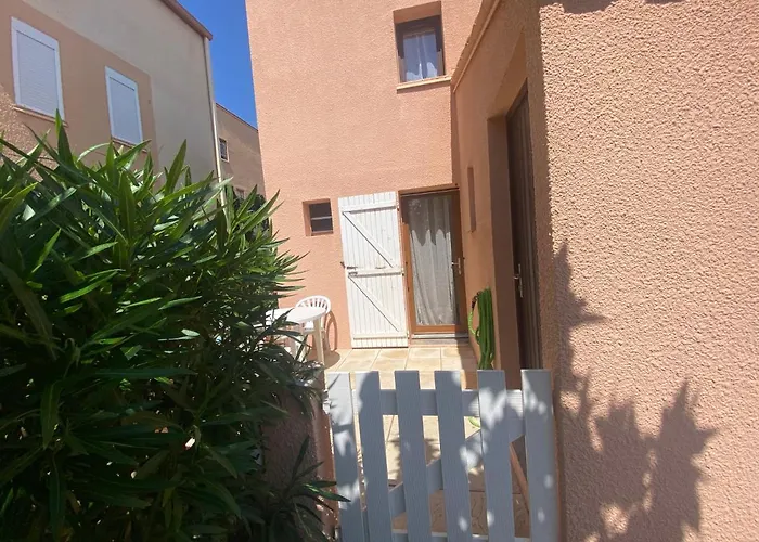 בית נופש Pavillon 20m De La Des Ayguades